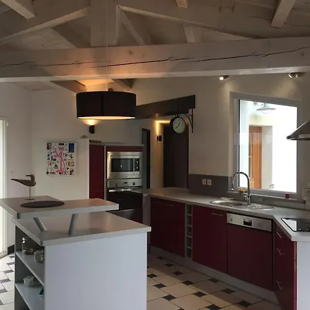 Tres Belle Villa, 4 Chambres, Piscine Et Jacuzzi Rivedoux-Plage