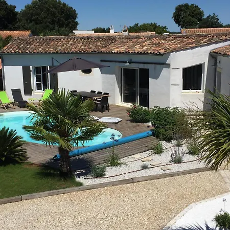 Tres Belle Villa, 4 Chambres, Piscine Et Jacuzzi Villa